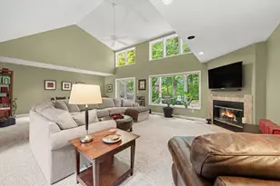 4635 Cottonwood Dr, Ann Arbor, MI 48108 - Photo 4