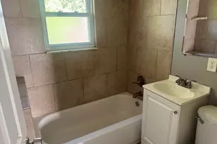 28704 Aberdeen St, Southfield, MI 48076 - Photo 14