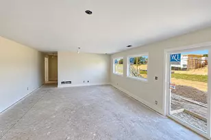 3081 Arbor Creek Dr SE, Kentwood, MI 49512 - Photo 6