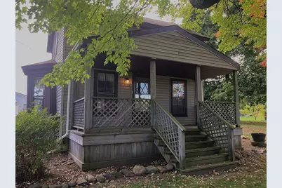 209 W Gilson Street, Edmore, MI 48829 - Photo 2