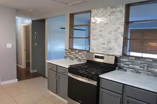12897 James St, Holland, MI 49424 - Photo 4