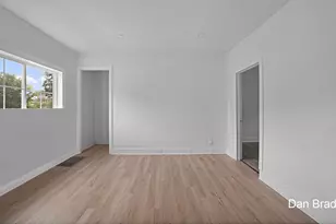742 Myrtle St NW, Grand Rapids, MI 49504 - Photo 6