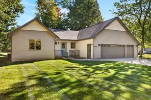 6784 Beechnut Ct, Canadian Lakes, MI 49346 - Photo 2