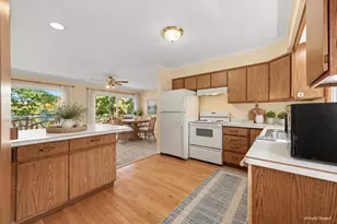 12066 Weiman Dr, Pinckney, MI 48169 - Photo 8