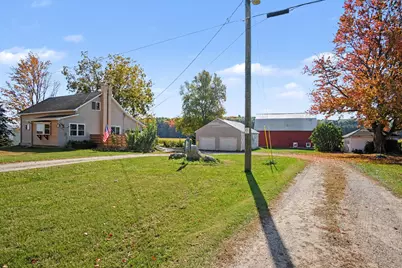 5103 McBride Road NW, Lakeview, MI 48850 - Photo 2