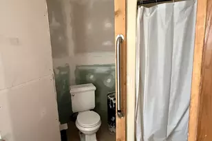 111 Cottage St, Cadillac, MI 49601 - Photo 6