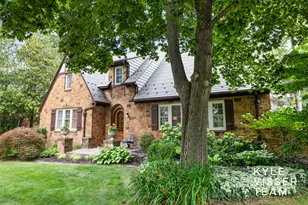 950 Pinecrest Ave SE, East Grand Rapids, MI 49506 - Photo 46