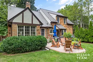 950 Pinecrest Ave SE, East Grand Rapids, MI 49506 - Photo 40