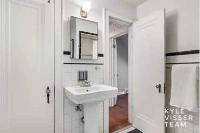 950 Pinecrest Avenue SE, East Grand Rapids, MI 49506 - Photo 30