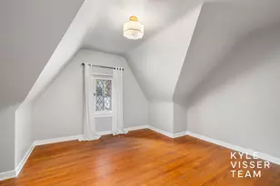 950 Pinecrest Ave SE, East Grand Rapids, MI 49506 - Photo 26