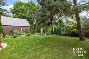 950 Pinecrest Ave SE, East Grand Rapids, MI 49506 - Photo 42