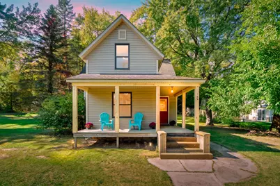 166 N West Street, Coloma, MI 49038 - Photo 1