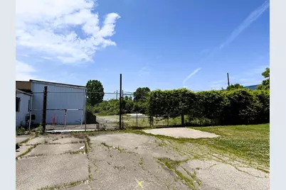 24155 Groesbeck Highway, Warren, MI 48089 - Photo 6