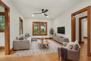 308 S Barker St, New Buffalo, MI 49117 - Photo 4