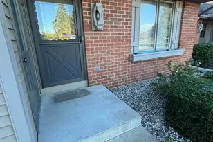 286 Molen Dr, Zeeland, MI 49464 - Photo 2