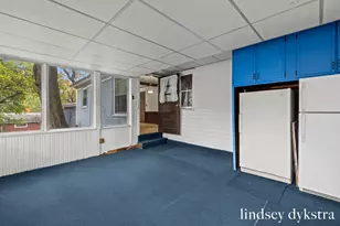 7801 Courtland Dr NE, Rockford, MI 49341 - Photo 20