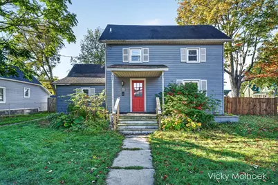 221 W Center Street, Belding, MI 48809 - Photo 1