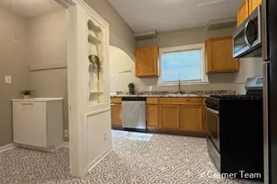 1034 Hall St SE, Grand Rapids, MI 49507 - Photo 12