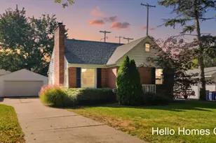 130 Katherine Dr NE, Grand Rapids, MI 49505 - Photo 2