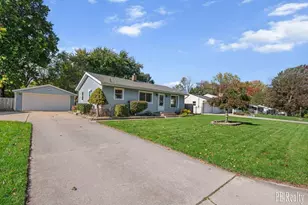 1515 Gridley Ave NW, Grand Rapids, MI 49534 - Photo 1