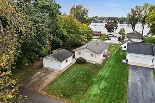 8728 E Long Lake Dr, Scotts, MI 49088 - Photo 6