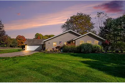 4025 21st Street, Dorr, MI 49323 - Photo 2