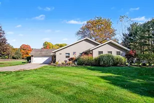 4025 21st St, Dorr, MI 49323 - Photo 60