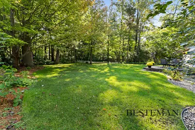 740 E Fennwood Circle, Muskegon, MI 49445 - Photo 18