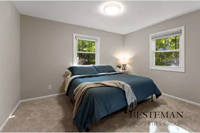 740 E Fennwood Circle, Muskegon, MI 49445 - Photo 28