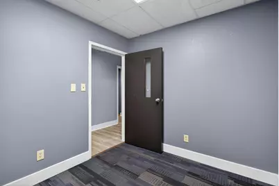 300 W Washington Avenue, Jackson, MI 49201 - Photo 26