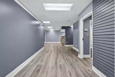 300 W Washington Avenue, Jackson, MI 49201 - Photo 12