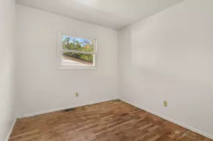 6311 Avon St, Portage, MI 49024 - Photo 14