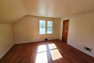 625 Dexter St, Milan, MI 48160 - Photo 6
