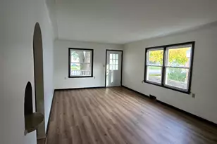 625 Dexter St, Milan, MI 48160 - Photo 2