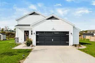 4272 Old Farm Dr, Wayland, MI 49348 - Photo 2