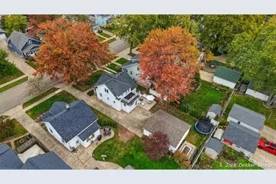 118 W Central Avenue, Zeeland, MI 49464 - Photo 46