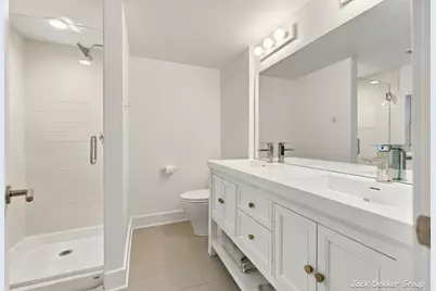 118 W Central Avenue, Zeeland, MI 49464 - Photo 34