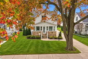 118 W Central Ave, Zeeland, MI 49464 - Photo 2