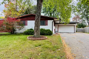 2706 Dawn Dr, Midland, MI 48642 - Photo 2