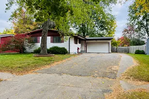 2706 Dawn Dr, Midland, MI 48642 - Photo 4