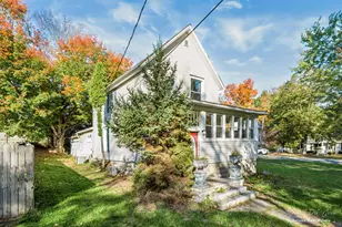 319 I O St, Belding, MI 48809 - Photo 4