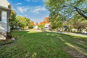 319 I O St, Belding, MI 48809 - Photo 32