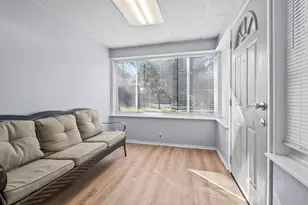 52 Roseneath Ave, Battle Creek, MI 49037 - Photo 4
