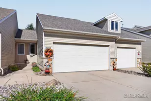 2933 Pebblestone Dr, Hudsonville, MI 49426 - Photo 1