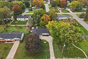 7747 Park Ln Ave, Jenison, MI 49428 - Photo 26