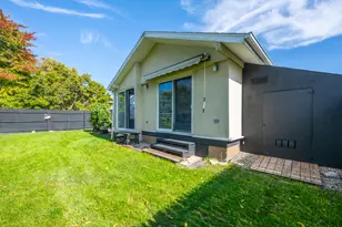 608 Magnolia, Three Oaks, MI 49128 - Photo 22