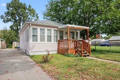 548 Surby Avenue, Battle Creek, MI 49015 - Photo 1