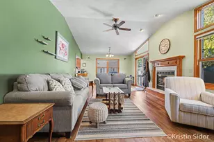 2025 Melvin St SW, Wyoming, MI 49519 - Photo 8