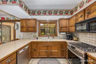 4570 Jacob St SW, Wyoming, MI 49418 - Photo 12