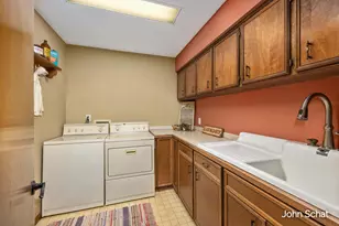 4570 Jacob St SW, Wyoming, MI 49418 - Photo 20